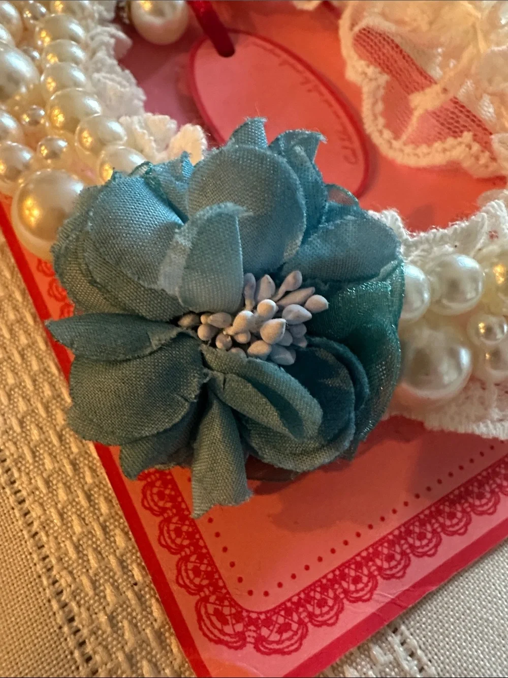 Pet  White Pearl Lace Collar with Blue Flower